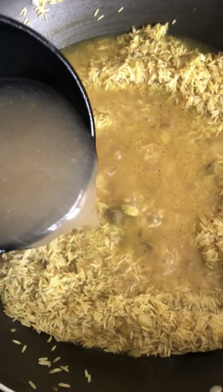 9 Easy Steps to make Perfect Turmeric Rice – Somali Food Recipes
