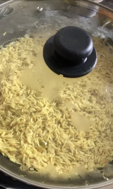 10 Easy Steps to make Perfect Turmeric Rice – Somali Food Recipes
